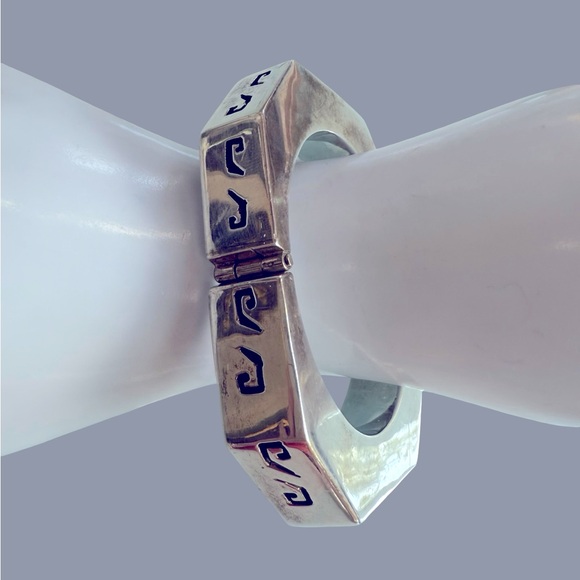 Taxco Jewelry - Vintage‎ Taxco Sterling Octagon Hinged Bracelet 73g Mexico 925 TM-143